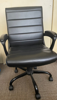Comfortable Reclining Office Chair 
