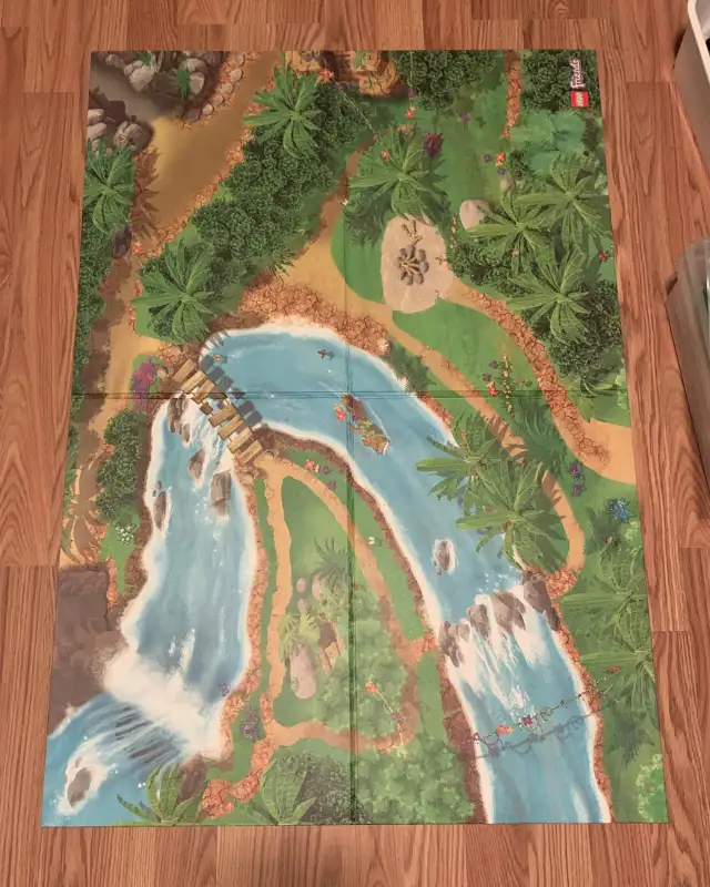 LEGO FRIENDS Double Sided Playmat 851325 in Toys in Oshawa / Durham Region - Image 3