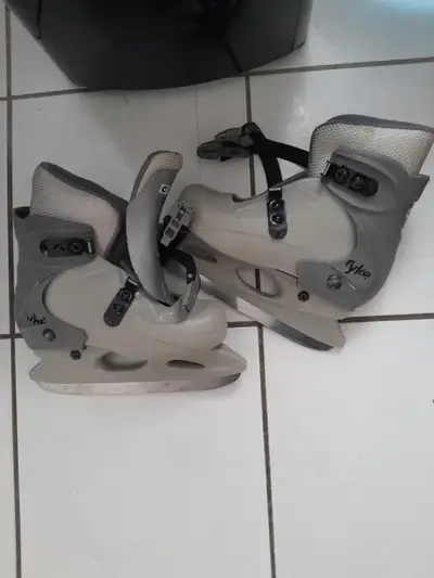 Patins à glace pour enfant, View more