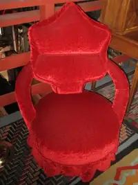 Unique Vintage Star Shape Back Parlor Chair