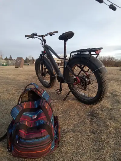 PRICE REDUCED! Make an offer. Best way to get around town, in any weather or temperature. Blasts thr...