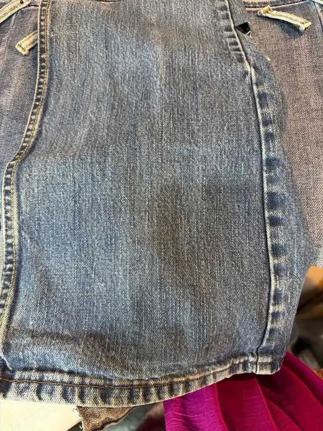  Looking for Old Denim & Clothing for Upcycling! 