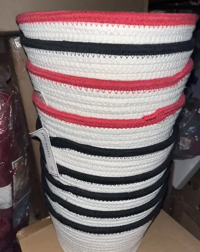Round woven baskets without handles, View more