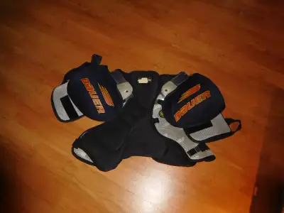 Equipement de hockey, View more