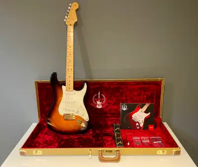 2014 Fender 60th Anniversary Commemorative Stratocaster, View more
