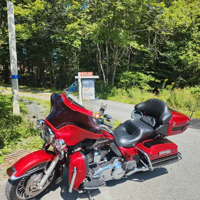 2012 Ultra Classic in Touring in City of Halifax - Image 6