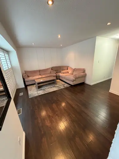3-Bedroom Bungalow — 2 Rooms Available Two rooms are available for rent in a clean and quiet 3-bedro...