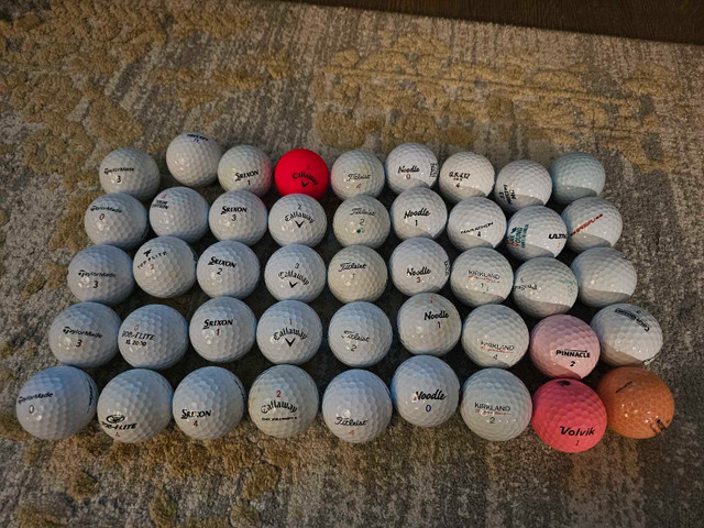 Golfballs mixed batch of 45 in Golf in Bedford - Image 3