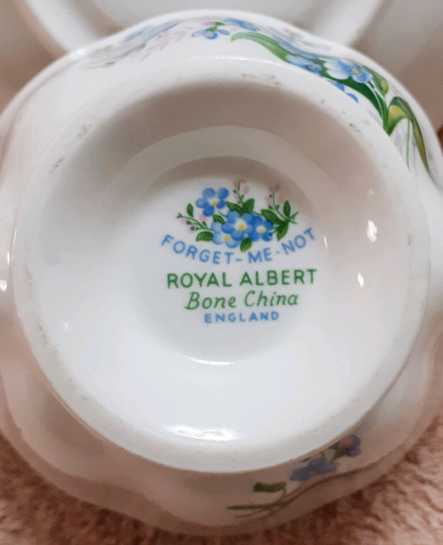 Royal Albert Forget Me Nots Cup  and Saucers. Nine Sets. in Arts & Collectibles in Leamington - Image 4