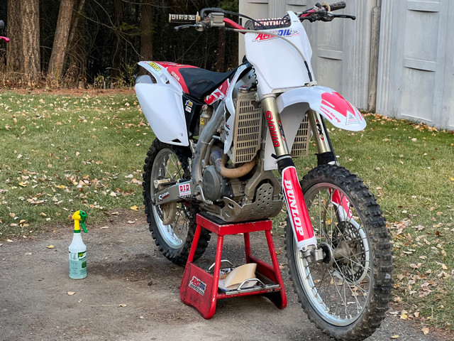 2007 Honda CRF450r in Dirt Bikes & Motocross in Williams Lake - Image 2