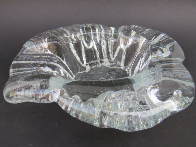 Vintage Blenko glass frost textured ashtray repurposed serving in Arts & Collectibles in Ottawa - Image 2