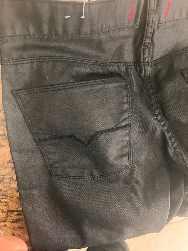 Men’s Guess Jeans ( NEW ) in Men's in Mississauga / Peel Region - Image 4