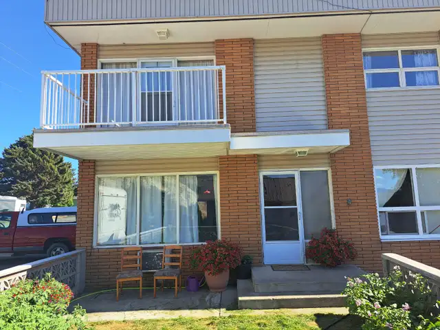 Townhouse for sale Cache Creek.