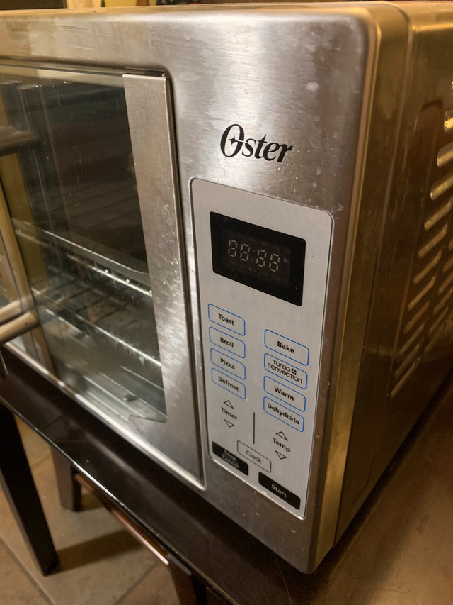 Oster Convection Toaster Oven in Toasters & Toaster Ovens in Pembroke - Image 3