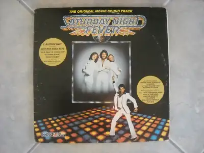 Disques vinyles (album double) du film Saturday night fever (divers artistes), date 1977, numéro RS-...