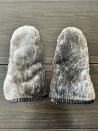Sealskin gloves