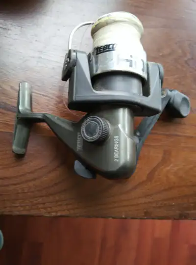 FISHING REEL IN EXC.COND, View more