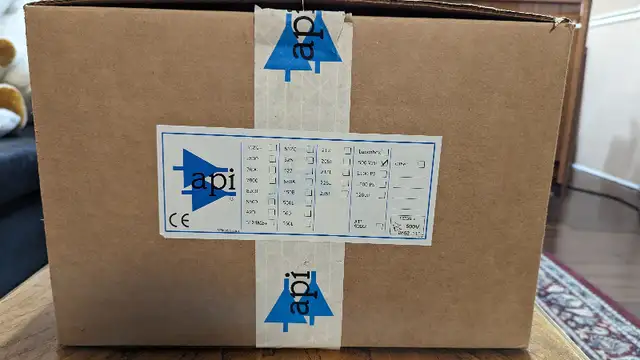 API 500 vpr 10 space rack with Stereo Link Mod. in Pro Audio & Recording Equipment in City of Toronto - Image 11