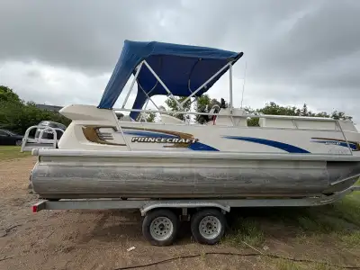 Text or call Ryan 780-722-8144 Boat is located in Central Butte, Saskatchewan. • Stored inside all w...