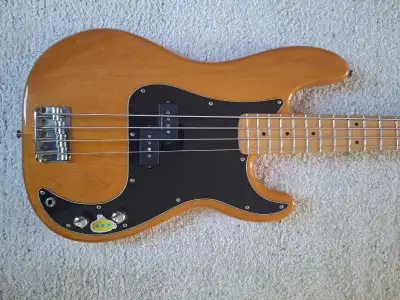 Squier Precision Bass, View more
