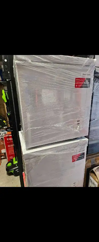 Frigidaire 18.5 in. 2.1 cu ft. White Garage Ready Convertible, View more
