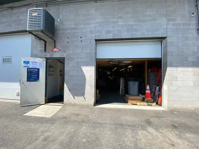 Warehouse/storage at Prime North Location at Unit 4 back at 340 Henry St. Aprox 1000 SQFT plus 200 S...