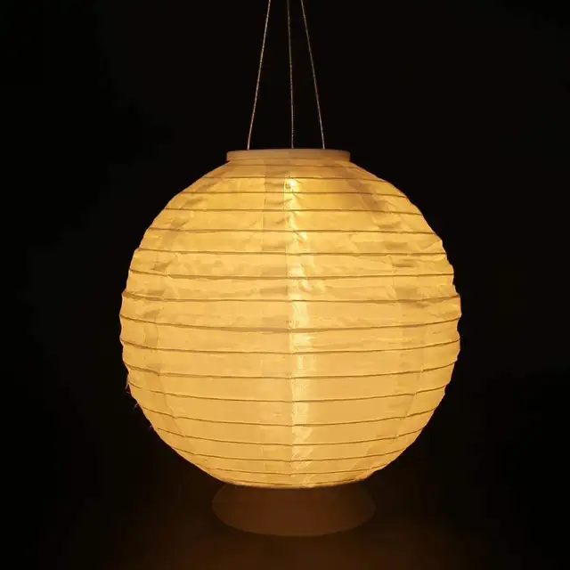 3 lanternes colorées in Outdoor Lighting in City of Montréal - Image 6