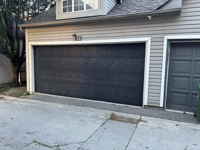 Affordable garage door services in Garage Door in Markham / York Region - Image 3