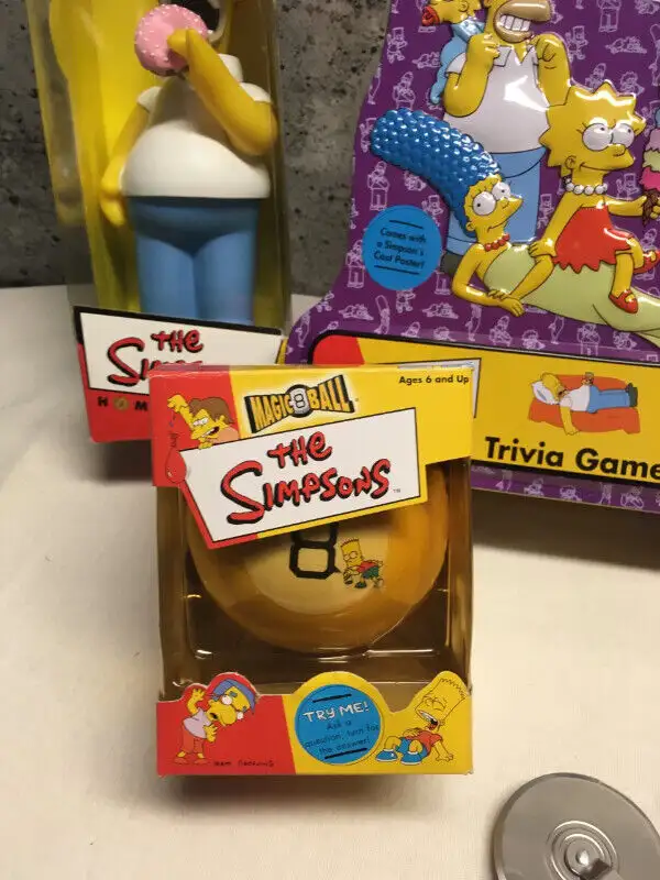 The SIMPSONS 30 ITEMS, DVD, BOOK, GAME AND COLLECTOR ITEM in Arts & Collectibles in Laval / North Shore - Image 5