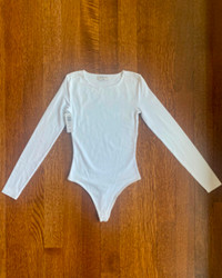 BRAND NEW Aritzia Bodysuit - Size 2XS