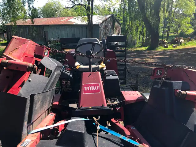 Toro 455-D Commercial 4x4 mower 10ft deck! in Lawnmowers & Leaf Blowers in Kitchener / Waterloo - Image 4