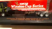 Die cast TRACTOR TRAILERS : nascar carriers