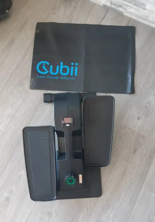 CUBII SEATED UNDER DESK ELLIPTICAL for Home Workout barely used in Exercise Equipment in Mississauga / Peel Region - Image 2