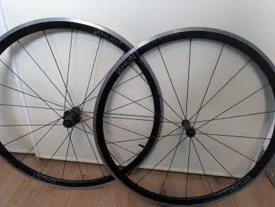 Hunt Rim Brake Wheelset Tubeless, View more