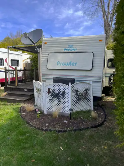 32FT TRAILER POWLER AT BEAUTIFUL AINTREE TRAILER PARK KINCARDINE THIS TRAILER HAS BEEN WELL MAINTAIN...