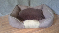 Dog Bed ( Small Breeds ) $15