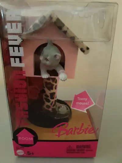 Barbie doll Fashion Fever Kitty Corner cat tree - never removed from box Asking $25 Contact by email...