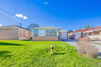3 BEDROOM, 1 BATHROOM HOUSE FOR RENT