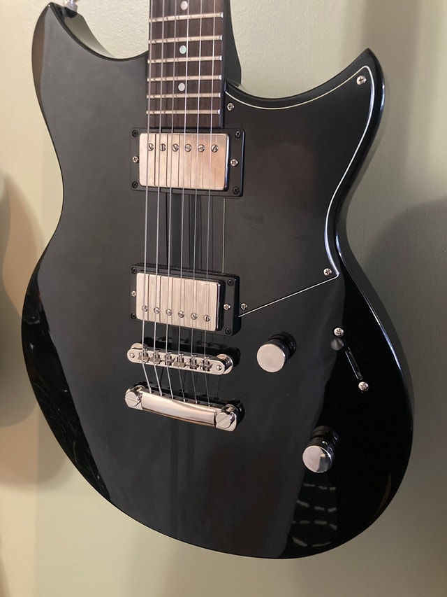 Yamaha Revstar RSE20 electric guitar Guitars Barrie Kijiji