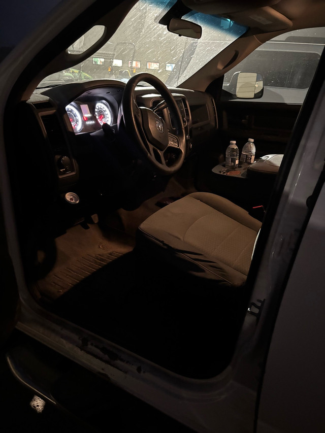 2014 dodge 2500 in Cars & Trucks in Edmonton - Image 3