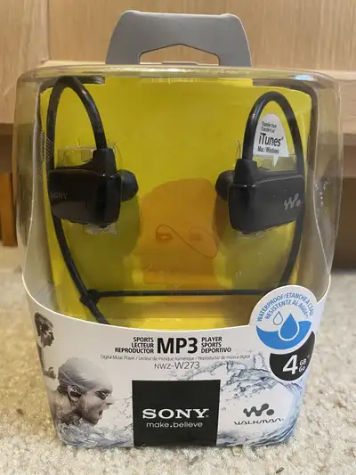 BRAND NEW IN BOX! only $90! Similar retails for $130 at BestBuy: https://www.bestbuy.ca/en-ca/produc...