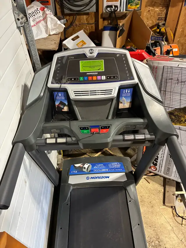 Horizon Fitness ct7.2 treadmill in Other in Markham / York Region - Image 3