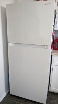 Réfrigérateur cuisinière et lave-vaisselle vente de succession