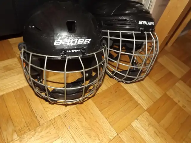 2YOUTHS-TEENS ICE HOCKEY HELMETS+FUL CAGE PROTECTION BAUER BUNDL in Hockey in City of Toronto - Image 2