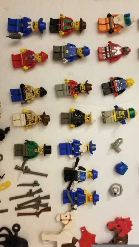 Vintage minifigs space pirate knight animals and accessories lot in Toys & Games in City of Toronto - Image 4