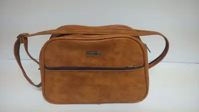 SAC A MAIN DE VOYAGE $10.00 (item#5), View more