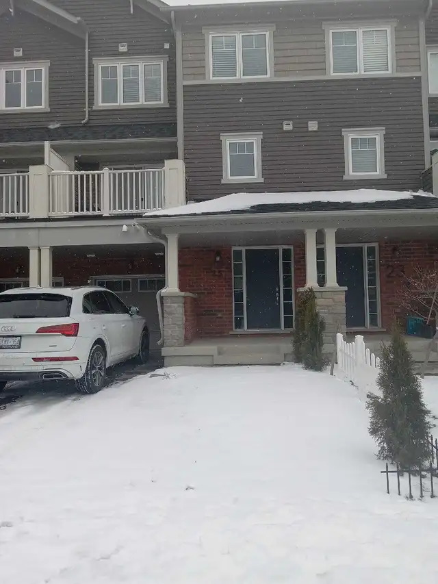 2 bedroom townhouse for rent