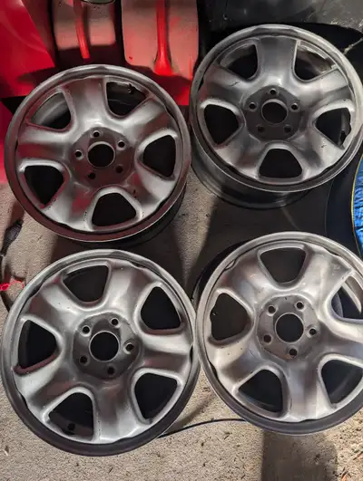 Rims made in Japan, used for 1 winter season on 2015 Honda CRV. 16" Rims fits CRV and RAV4. Please c...