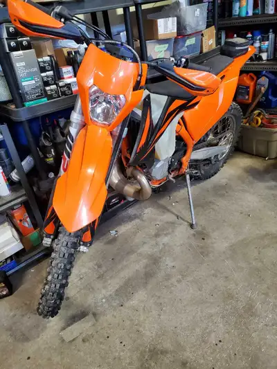 2019 KTM 250 XCW TPI, mint condition, 38hrs, brand new rear tire, never been dropped. Yes its still...