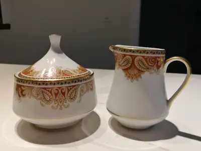 NEW VINTAGE Mikasa Amherst 5874 Creamer + Sugar Bowl & Lid Set, View more